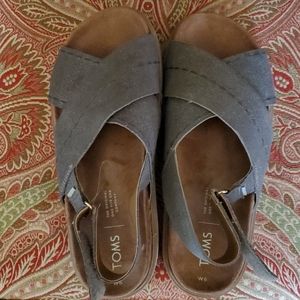 TOMS suede and cork sandals W size 6